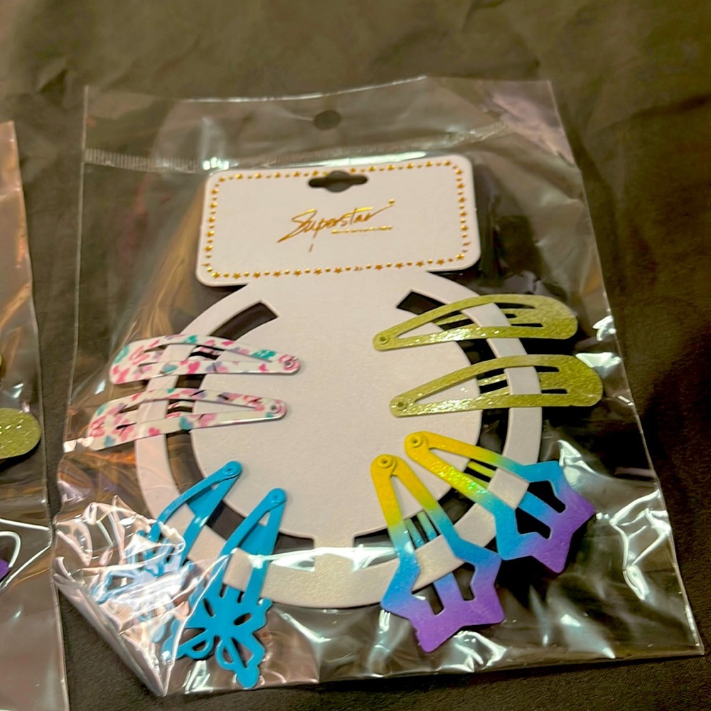 Hair clips